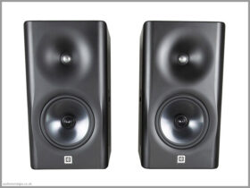 dutch dutch 8c speakers review 02 front